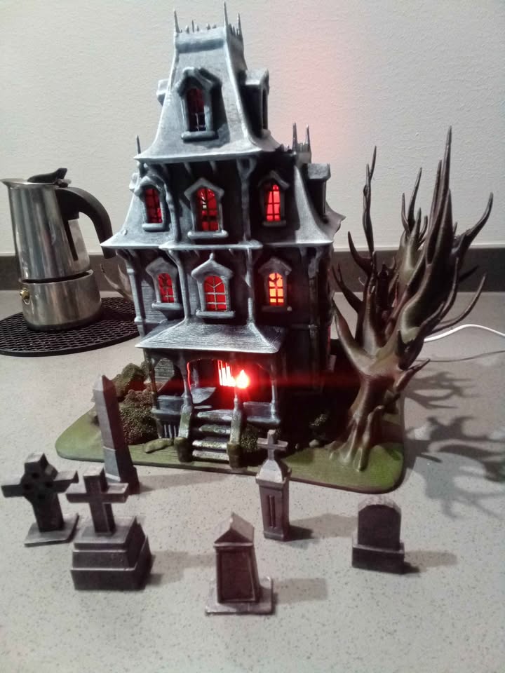 Halloween Haunted Mansion Lamp